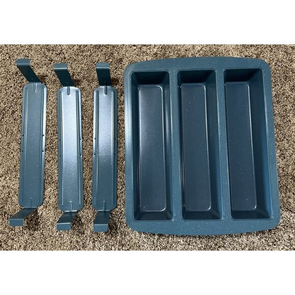 Curtis Stone Blue Dura-Bake Non-Stick Coating ~ Trio Baking Pan Set - Picture 3 of 5